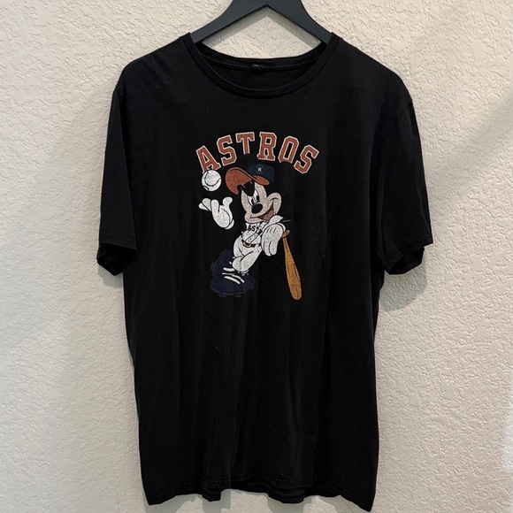 Houston Astros Other - Vintage’ Black Astros Graphic T-Shirt XL